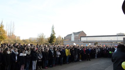 Lancé de ballons en hommage à Madame Pohan
