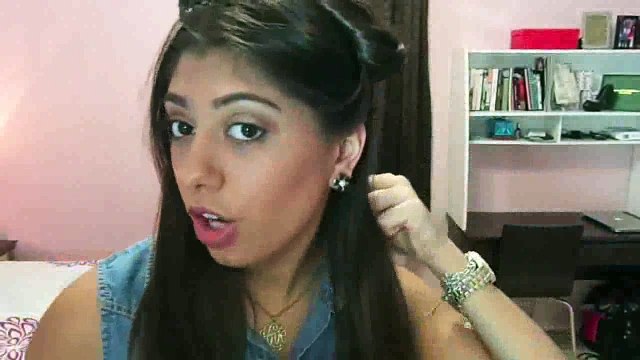 How To- Curl Your Short Hair with a Straightener