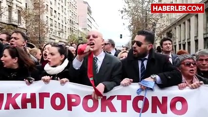 Yeni Sosyal Güvenlik Yasasına Tepkiler