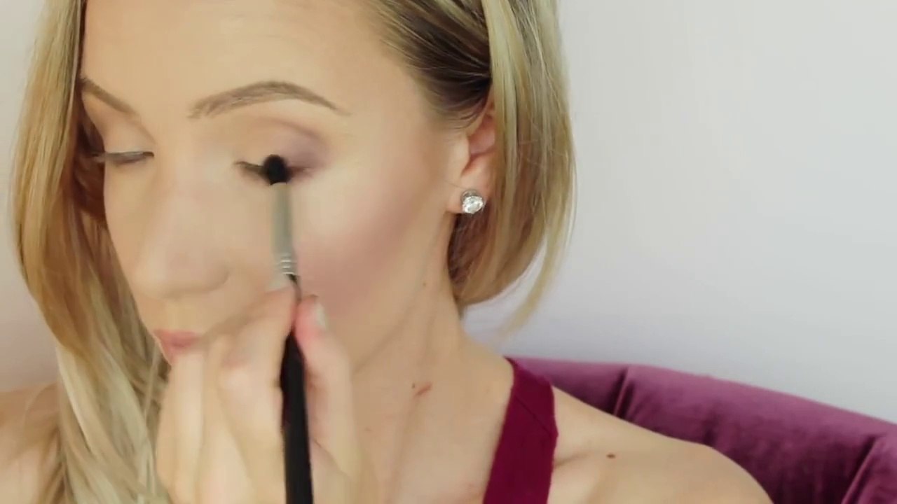 Victorias Secret 2016 Hair & Makeup tutorial- Desi Perkins