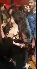 پاکستانے لڑکیاں ڈانس کرنے میں سب سے آگے