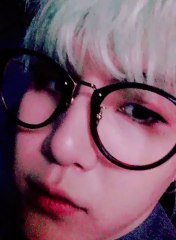 Twitter - BTS: "Aguardem ~ ARMYs ~ huh"