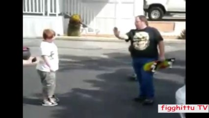 Fat Man Fat figura di merd - funny video