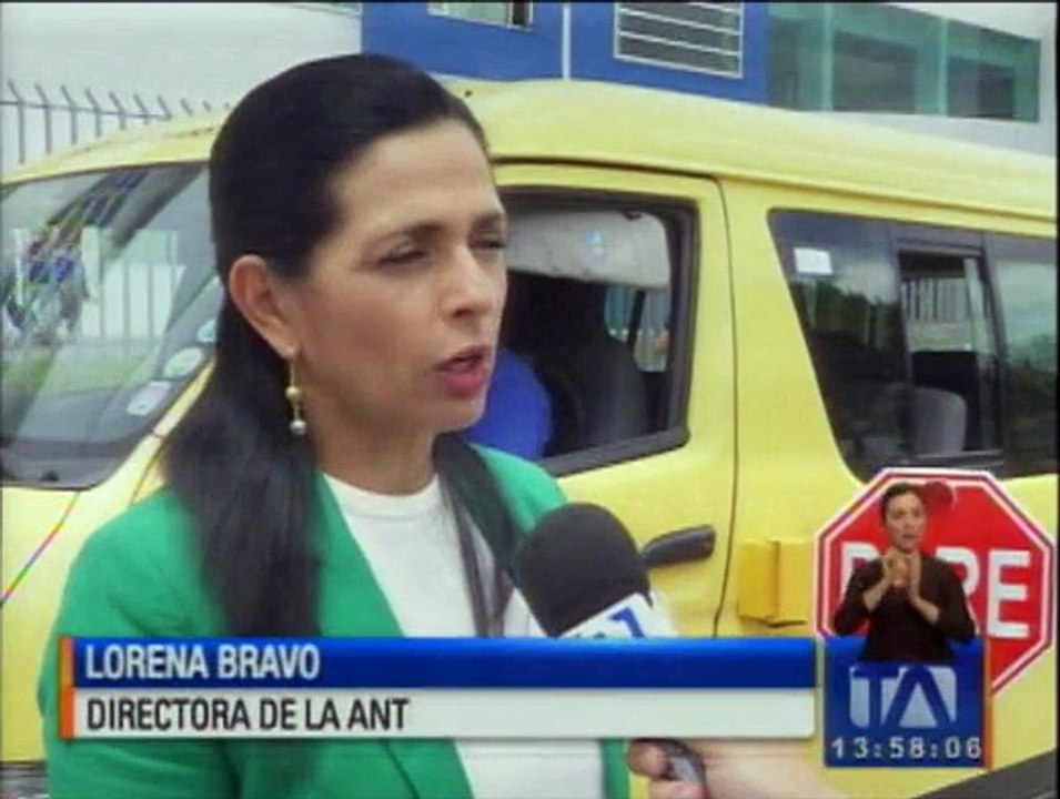 Buses escolares deberán instalar disco de PARE en julio