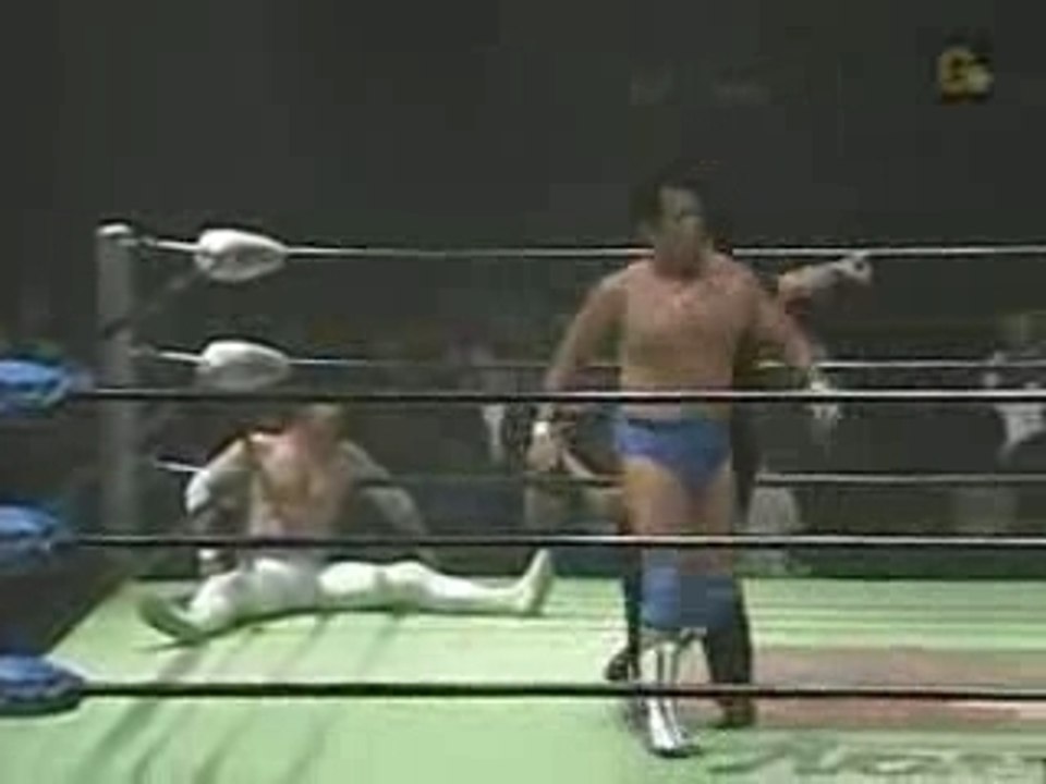 Jun Akiyama vs Tsuyoshi Kikuchi