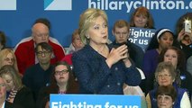 Clinton Warns of 'Gridlock' if Sanders Elected