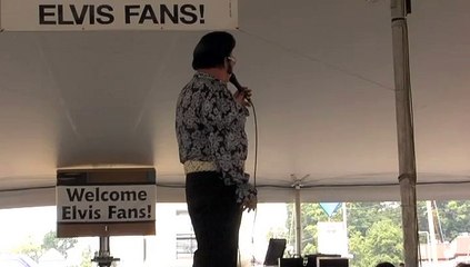 Danny Dale sings 'Help me' Elvis Week 2007