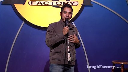 Erik Rivera - Latino Accents (Stand Up Comedy)  by Toba Tv