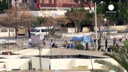 Tunus'ta işsizliğe tepki eylemlerinde kan aktı