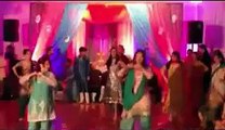 Pakistani Wedding Dance On   Chota Dewra Bhabhi Nal Lariya e Oye