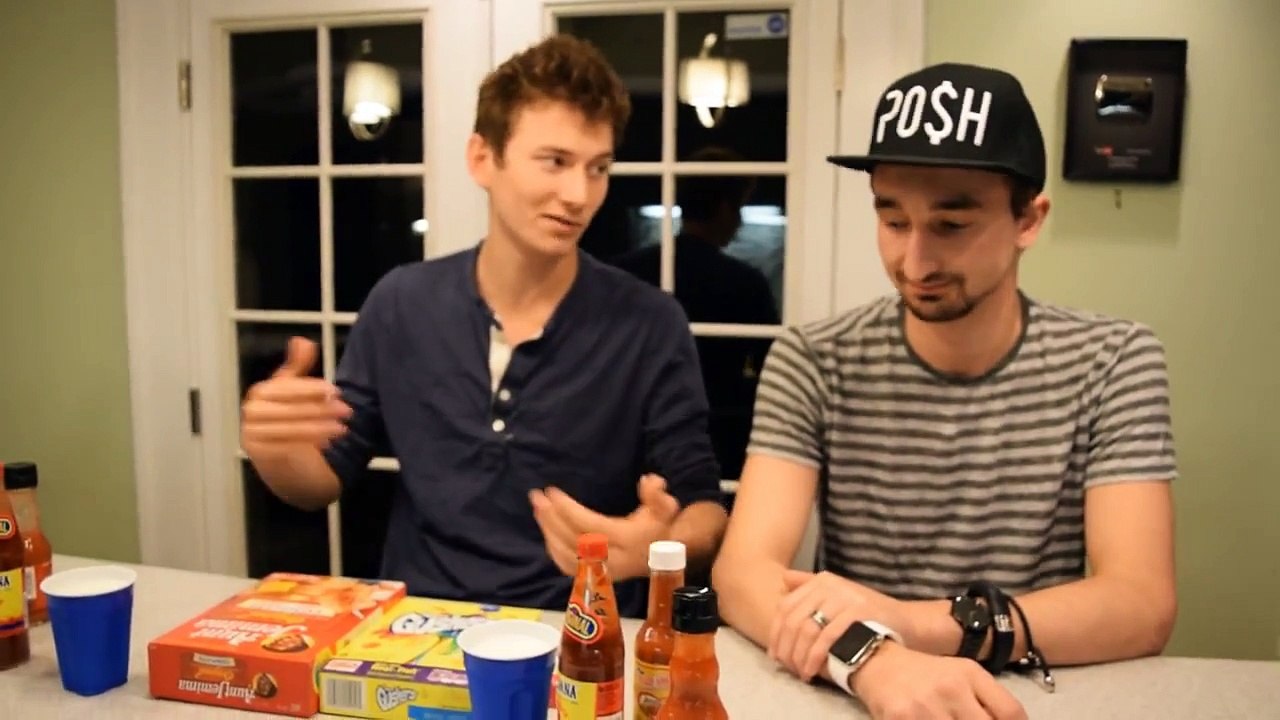 Hot Sauce Challenge! 5 MILLION SCOVILLE PEPPER EXTRACT PRANK!