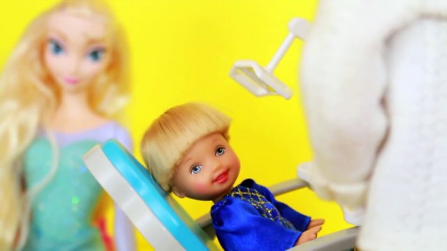 ELSA Frozen Toby GO TO THE DENTIST Disney Barbie Parody Doctor Ken Toy