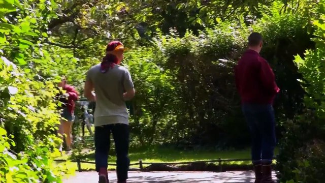 TAKING GAY PHOTOS OF PEOPLE PRANK - (Gone Wrong) - Gay Magazine - Picture Prank (Social Sk