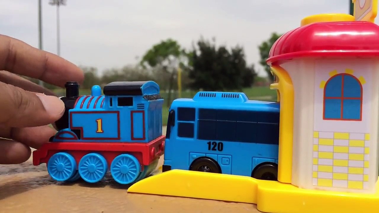 Thomas and Friends Toy Trains Percy James Disney Cars Lightning McQueen Thomas y sus Amigo