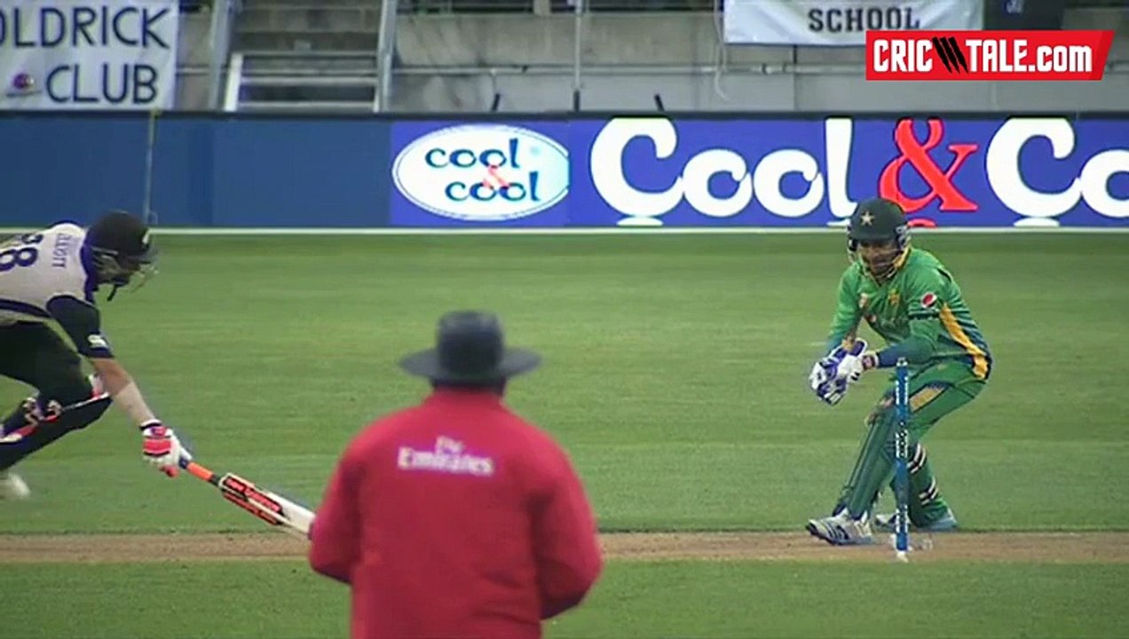 Anwar Ali gets Elliot brilliant run out