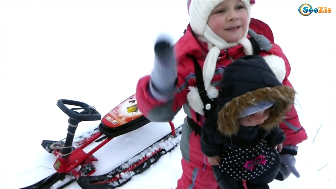 ✔ Кукла Беби Борн и Ярослава — прогулка на санях - Doll Baby Born with Yaroslava sleigh rides ✔