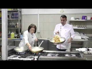 Rreze Dielli, "Te gatuajme me zonjen Tefta" Receta me fruta deti P.2