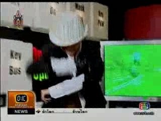 CHIN OIC dancing to Pahk Mai Trong Gub Jai [regina] 160507