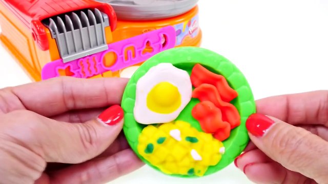 Play Doh Breakfast Café New Playdough Frying Pan Makes Play-Doh Waffles Eggs Bacon 2015 T