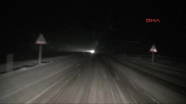 Tokat-Sivas Karayolunda Ulaşım Güçlükle Sağlanıyor