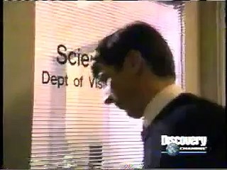Before Your EYES! [UFO TURNS USO] Caught On Video! UFO Expert Explains! 2015