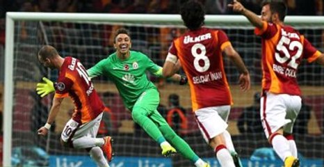 Dursun Özbek: Muslera ve Sneijder'i Satmayacağız