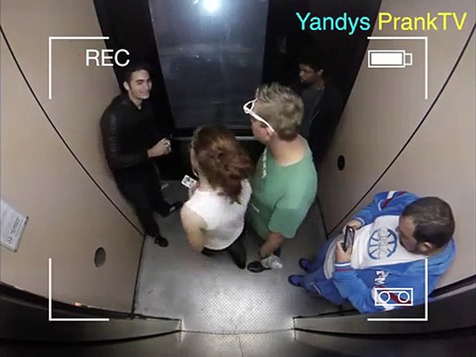 Elevator Pee PRANK - Best Elevator PRANK - Funny Prank (FULL HD)