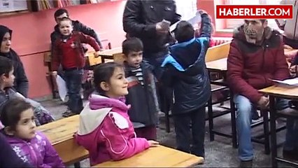 Ormanda Kaybolduktan 6 Gün Sonra Bulunan Mustafa İlk Karnesini Aldı