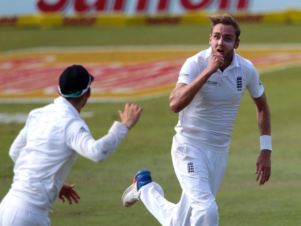Stuart Broad vs AB de Villiers