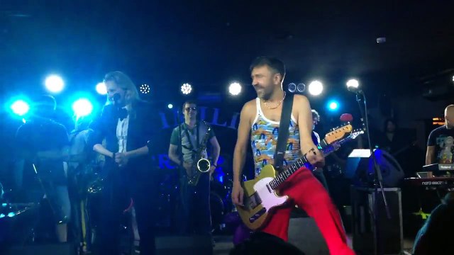 Ленинград Шнур Алиса Вокс На лабутенах Экспонат