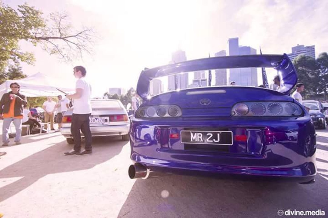 Mad Supra - Skyline VS Supra