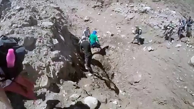 Randonneurs vs Glissement de terrain