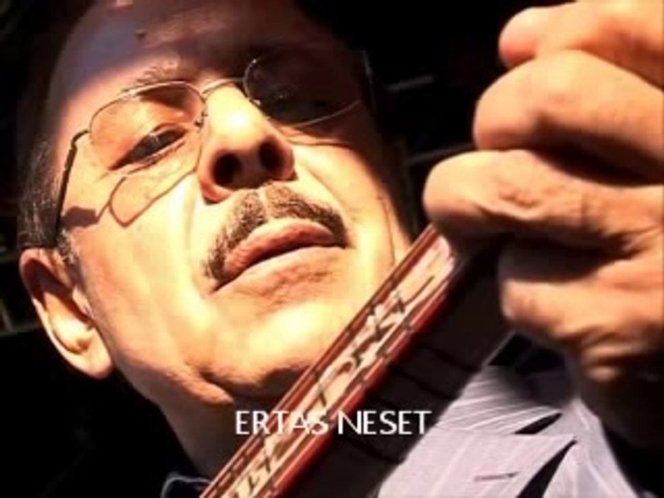 Cahilidim dünyanin rengine kandim - Neset Ertas