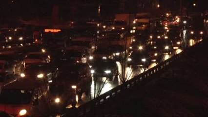 İstanbul'da Trafik Yoğunluğu Yüzde 90'ları Gördü