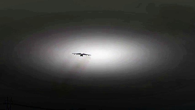 Largest Flying Aircraft Antonov An-22Crosswind Landing!!! Video Arts