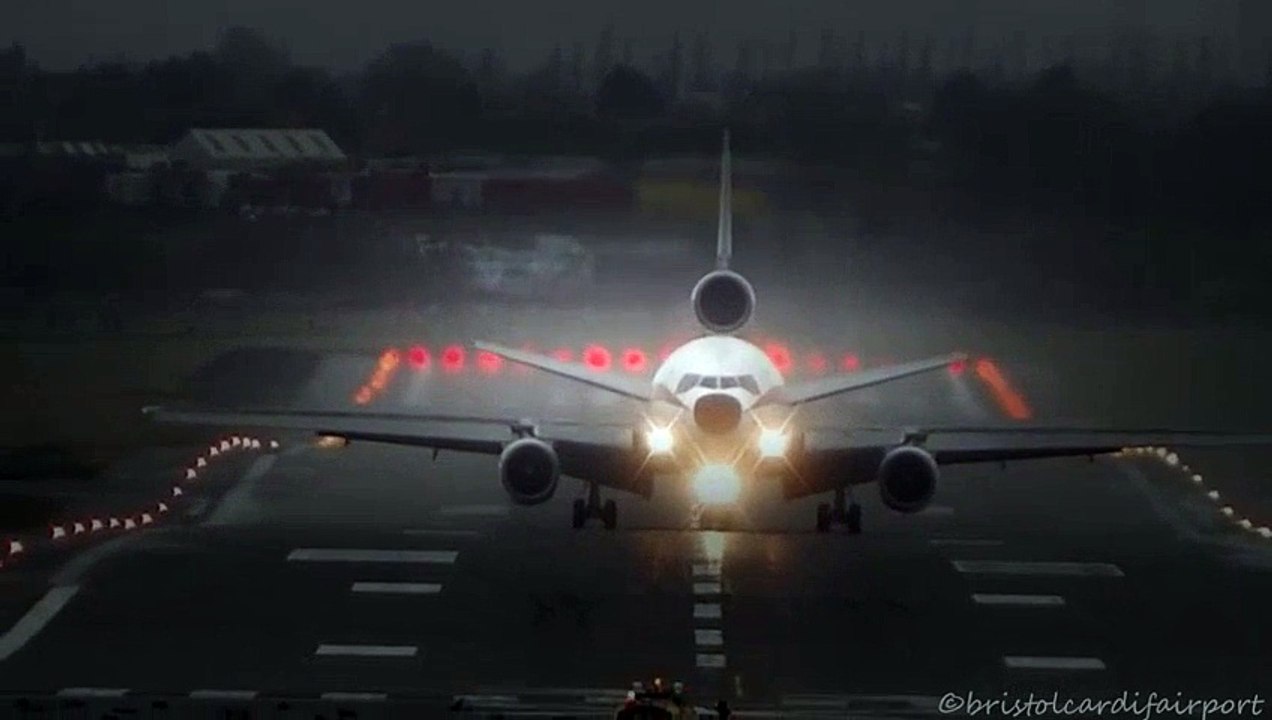 Biman Bangladesh DC-10-3S2-ACR Crosswind Landing at Birmingham Airport (BHX-EGBB) with ATC  Video Arts