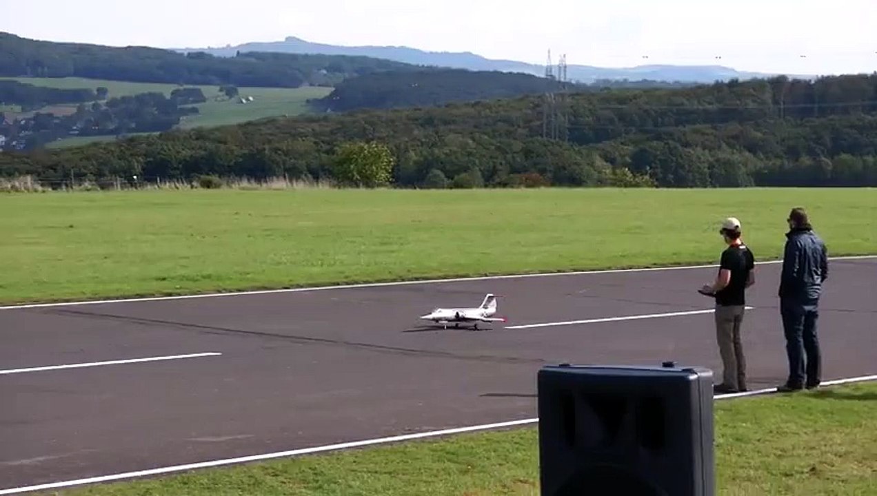 F-10G STARFIGHTER RC JET CRASH !!! RC SCALE MODEL EDF JET VERY HARD LANDING / Jetpower Messe 201 Hobby And Fun