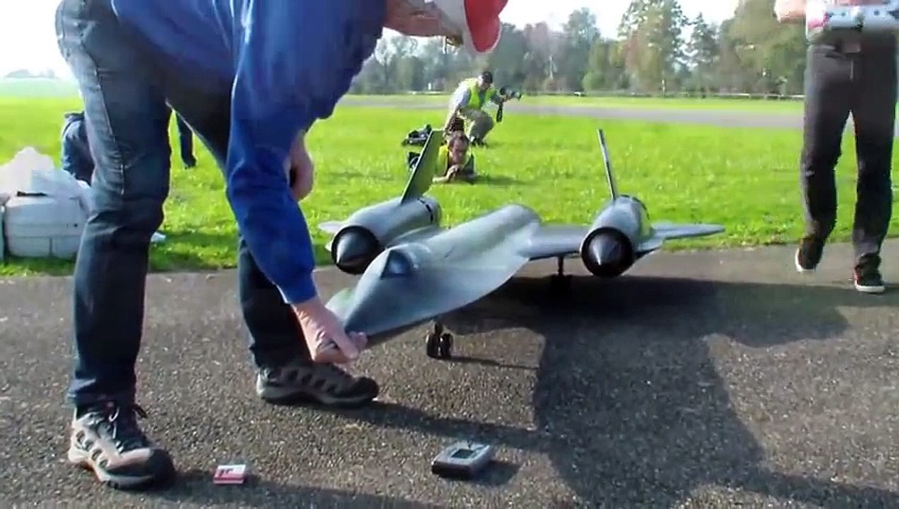 The New R/C Lockheed SR-7Blackbird by Roger Knobel with After-Burn Hausen flight day 201 Hobby And Fun