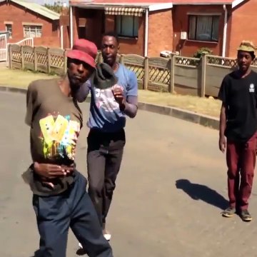 AMAZING STREET PERFORMERS !