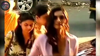Bollywood's Oops Moments - Deepika Padukone, Alia Bhatt & MORE!