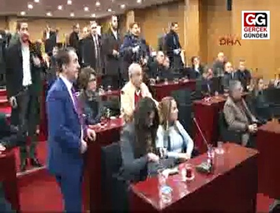 Yaşlı vatandaş CHP'lilerden gözyaşları arasında barış istedi