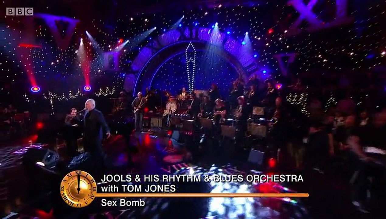 Tom Jones - Sex Bomb (Jools Annual Hootenanny 2015)