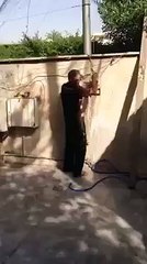 hehe is banday nay to baba gg ki jaan ee nikal di the... must watch