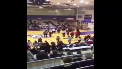 Riña entre jugadoras de baloncesto en EEUU