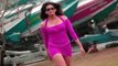 Ragini Dwivedi Suffers Wardrobe Malfunction
