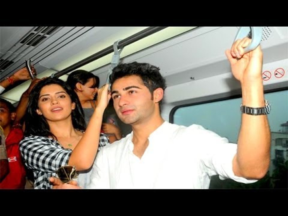 Lekar Hum Deewana Dil |  Pramotion In Mumbai Metro | Armaan Jain | Deeksha Seth