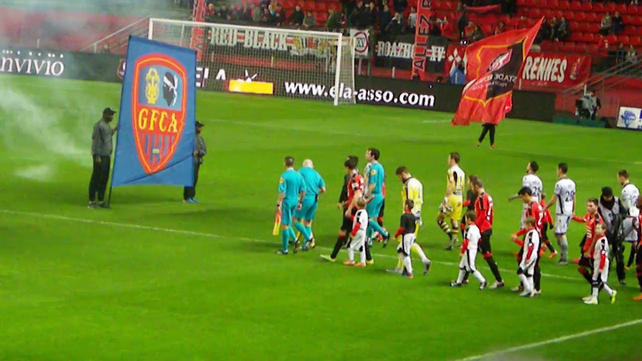 22/01/16 : SRFC-GFCA : entrée des équipes