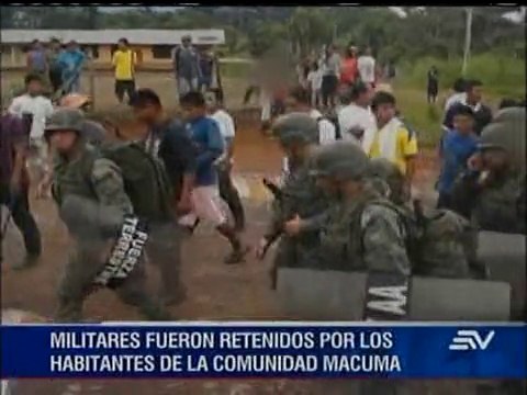 militares retenidos
