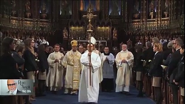 Les funérailles de René Angélil ont pris fin sur la chanson « Pour que tu m'aimes encore »