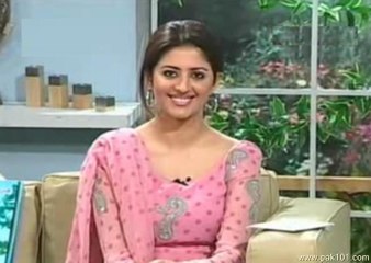 Tehreem Zuberi in Pink
